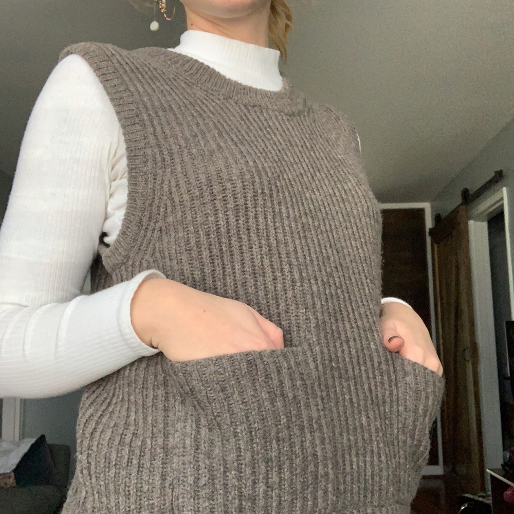 Madewell Vest - Picture 2 of 3